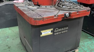 アマダ製 コーナーシャー（CSW-250／1987年式）の画像