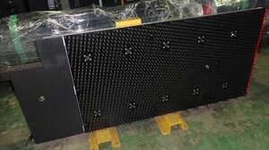 アマダ製 センターテーブル（AE-2510NT用センターテーブル／2013年式）の画像