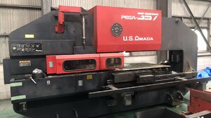 アマダ製 タレットパンチプレス（PEGA357／1996年式）の画像