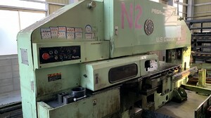 アマダ製 タレットパンチプレス（PEGA357／1991年式）の画像