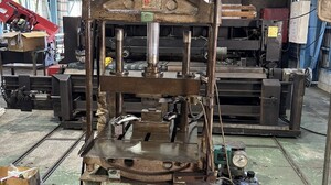 理研製 50t油圧プレス（CD-50）の画像