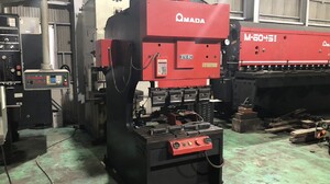 アマダ製 プレスブレーキ（SPH-60／1986年式）の画像