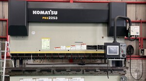 小松製作所製 プレスブレーキ（PBZ-2253E／2016年式）の画像