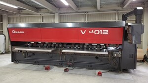 アマダ製 Vカット（V-4012／1993年式）の画像