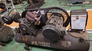 岩田製 3.7KWレシプロコンプレッサー（TLP37EF-10／2018年式）の画像