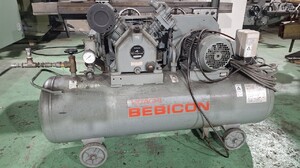 岩田製 レシプロコンプレッサー（2.2P-14VA6／1997年式）の画像