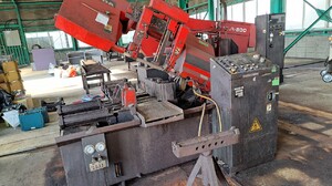 アマダ製 バンドソー（HFA-300／2004年式）の画像