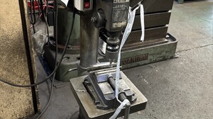 日立製 卓上ボール盤（B13SB）の画像