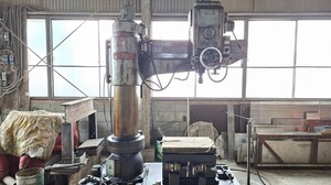 吉田工業製 ラジアルボール盤（YR3-115）の画像