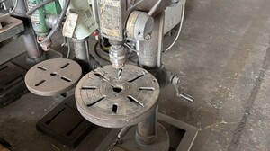 日立製 卓上ボール盤（B13SC）の画像