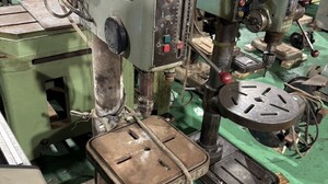 吉田鐵工所製 卓上ボール盤（YBD-450）の画像