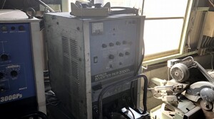 日立製作所製 TIG溶接機（INVERTER PAIR 200 GP4）の画像