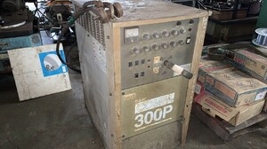 ダイヘン製 TIG溶接機（AEP-300（S-2）／2000年式）の画像