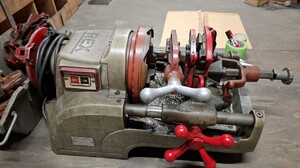 REX製 ねじ切り機（S80AⅢ）の画像