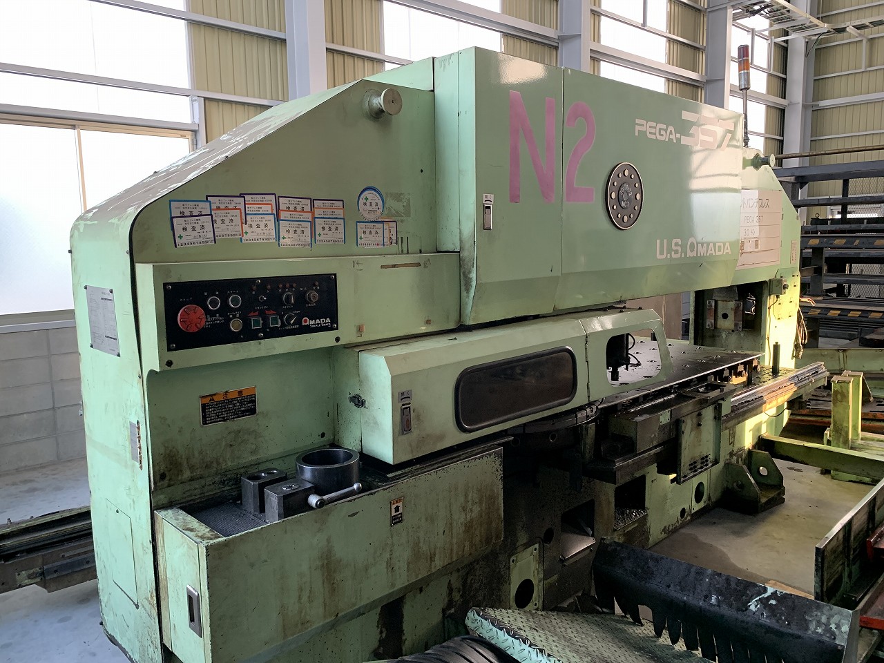 アマダ製 タレットパンチプレス（PEGA357／1991年式）の画像
