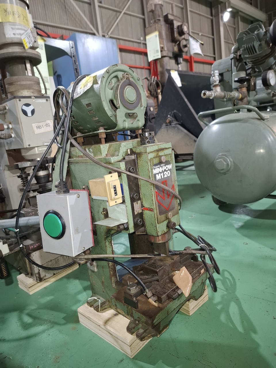 中国機工製 小型プレス（M120）の画像