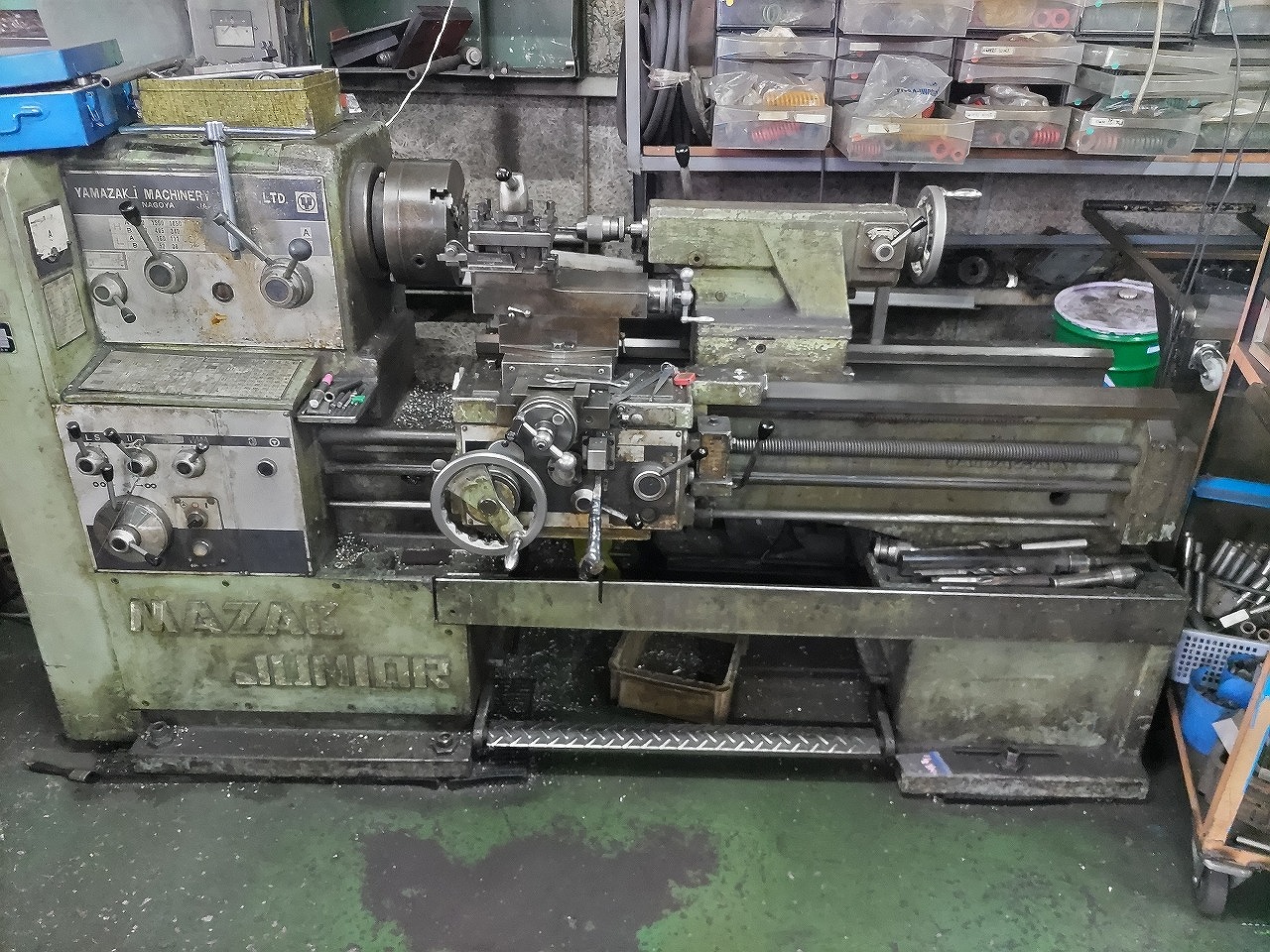 ヤマザキマザック製 汎用旋盤（JUNIOR／1973年式）の画像