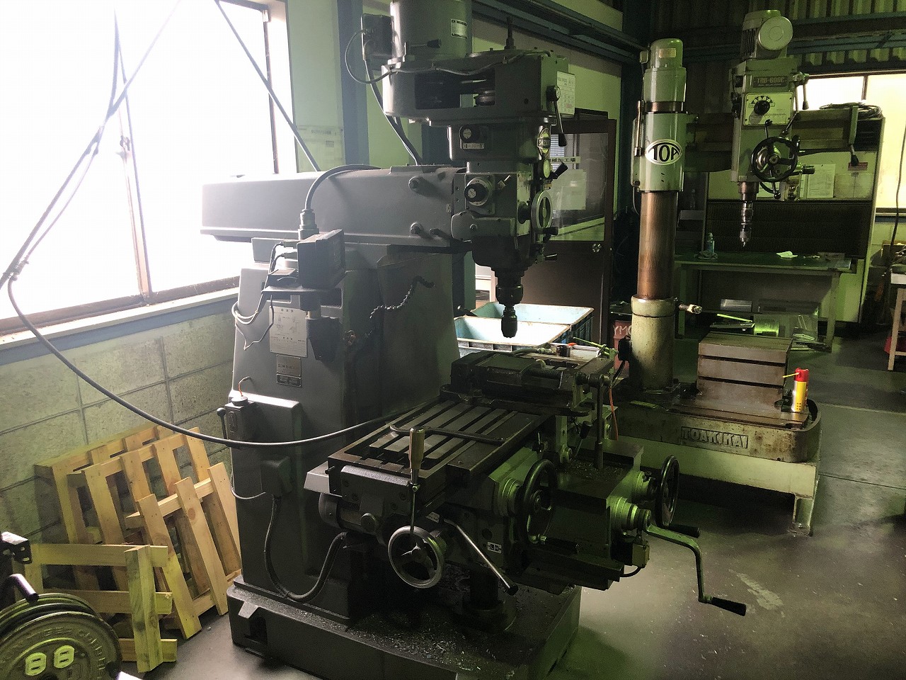 静岡鐵工所製 フライス盤（VHR-A）の画像