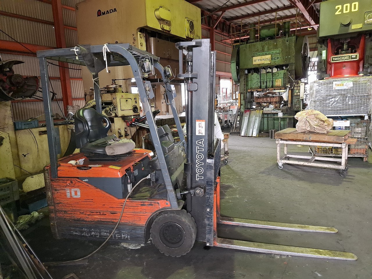 トヨタ製 1Tフォークリフト（5FBE10／1999年式）の画像