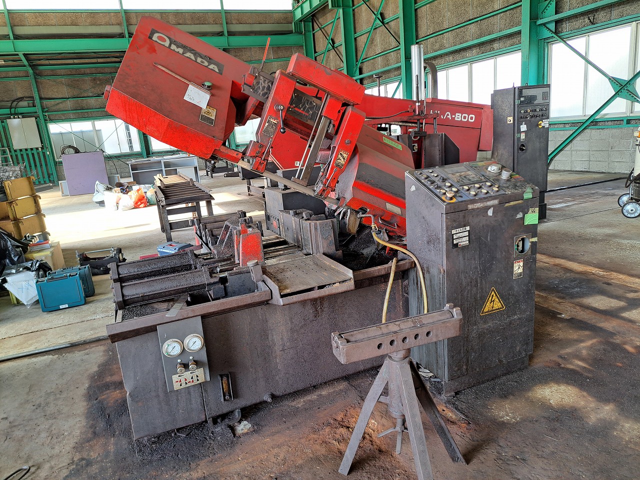 アマダ製 バンドソー（HFA-300／2004年式）の画像