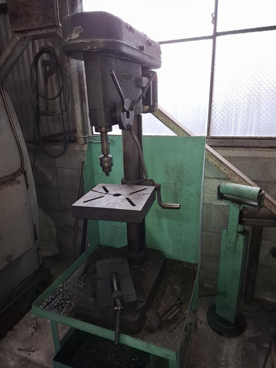 アシナ製 卓上ボール盤（不明）の画像